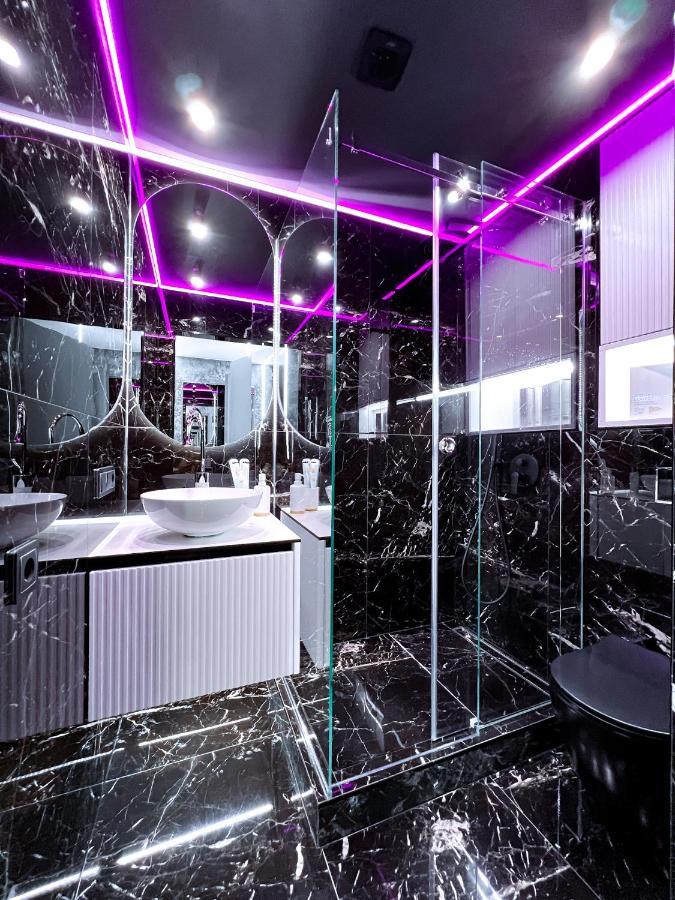 Black Pearl Luxury Apartment فنتسبيلز المظهر الخارجي الصورة